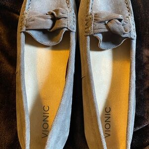 Vionic Brown Flats with Bow Detail